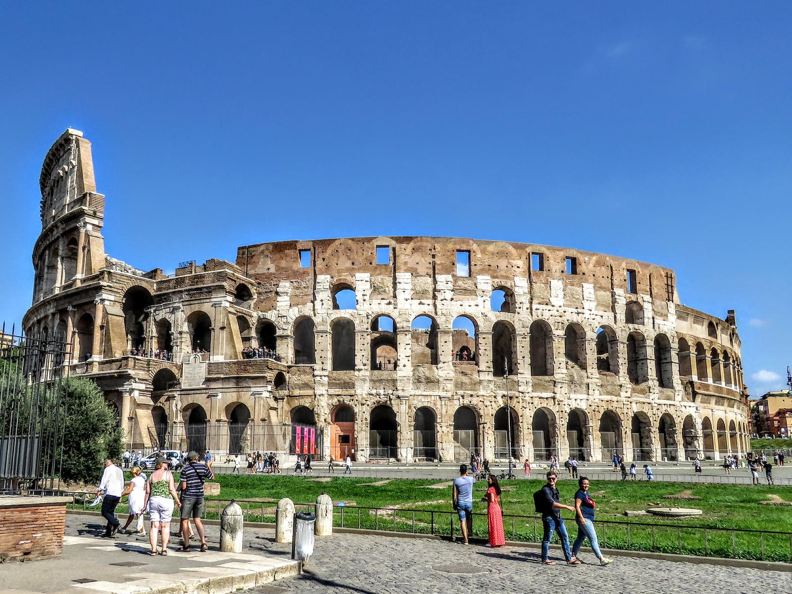 are colosseum tours in rome worth it